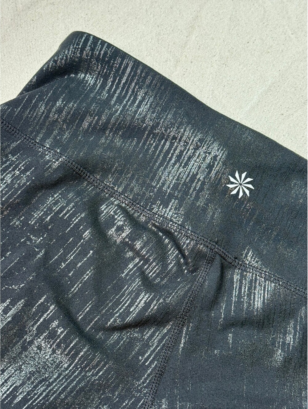 Athleta Women’s Small Black Metallic Foil Print Leggings Supplex Lycra 159874
